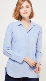 Голубая женская рубашка